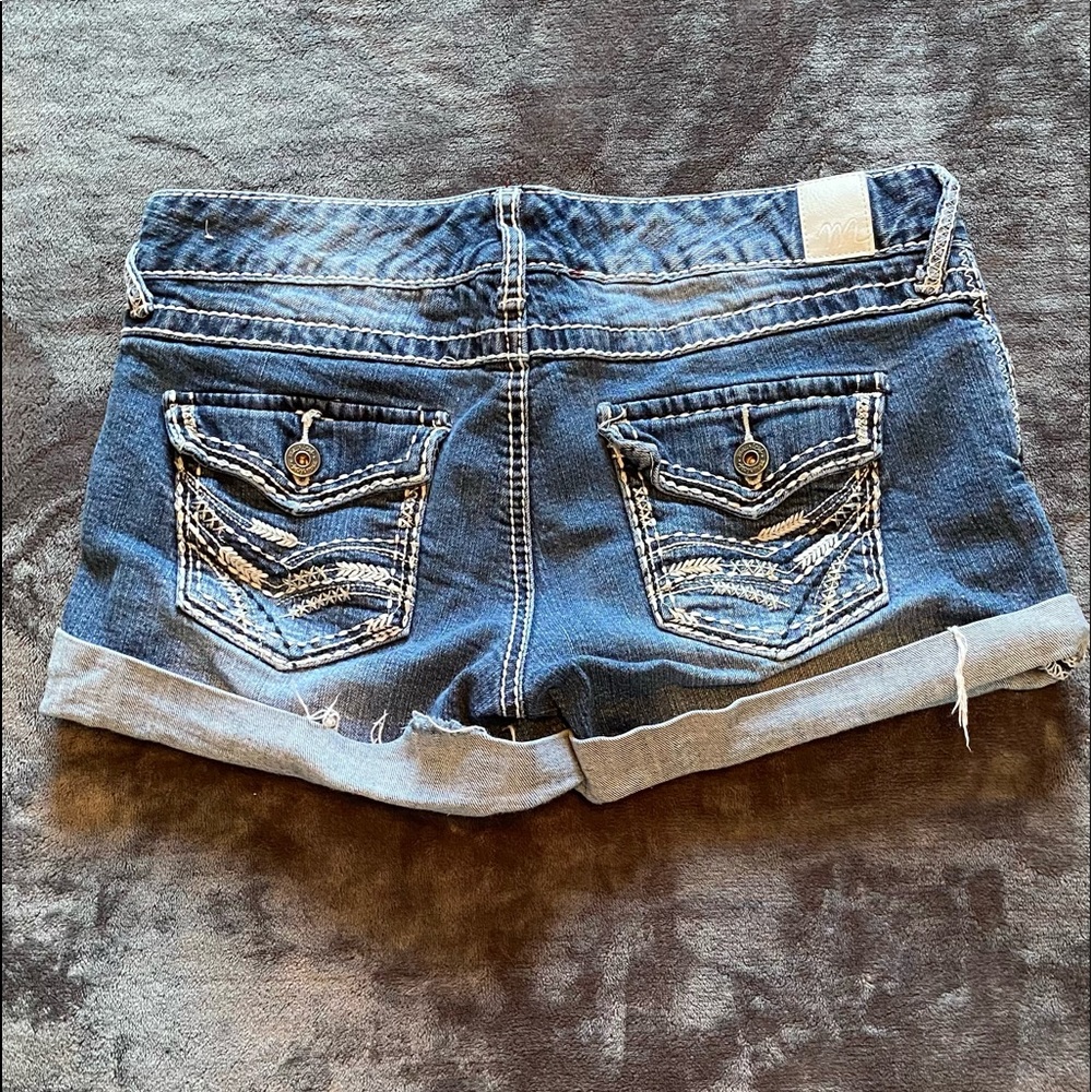 Maurice’s Jean Shorts - Picture 4 of 5